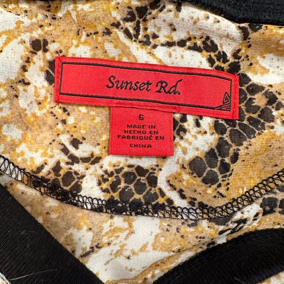 Size 6 chiffon top - Picture 3 of 4